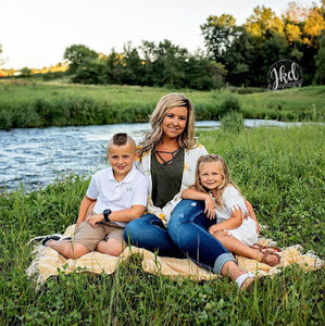 Meet your Posher, Ashley